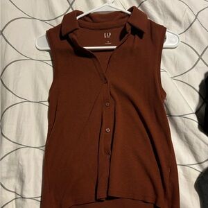 GAP Women's Rust Button Down Sleeveless Shirt